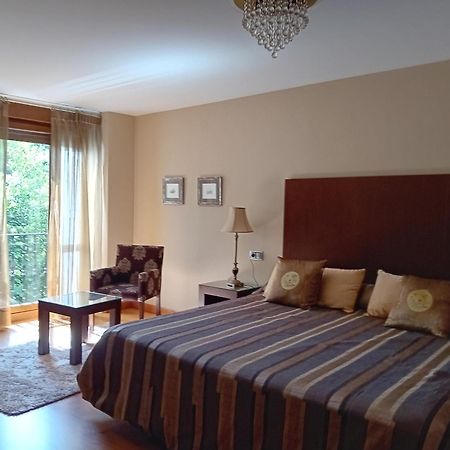 Picos De Europa Suites And Rooms Turieno Kültér fotó