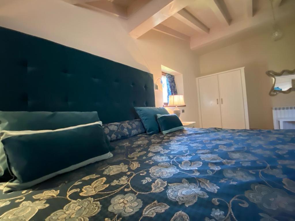 Picos De Europa Suites And Rooms Turieno Kültér fotó