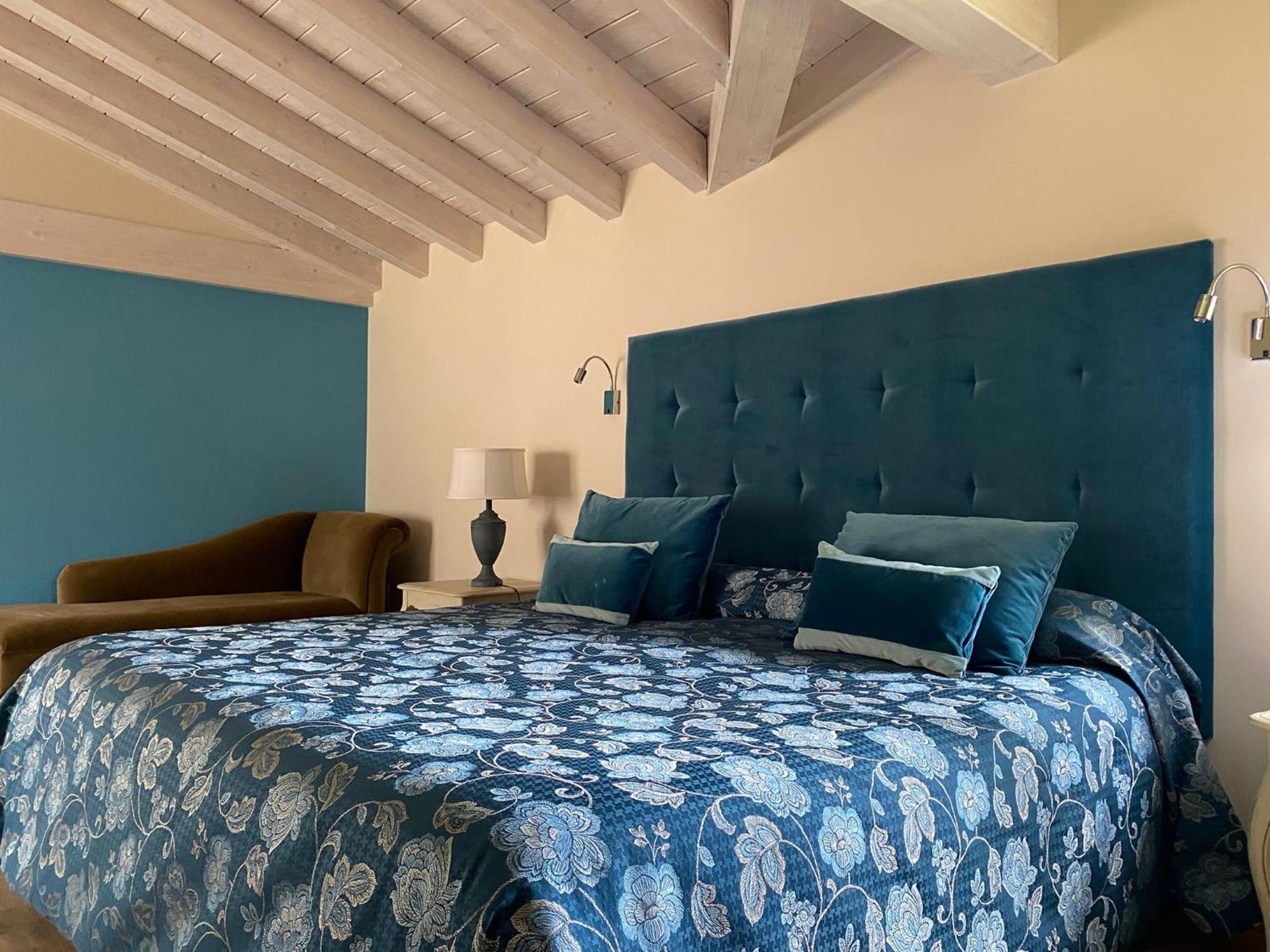 Picos De Europa Suites And Rooms Turieno Kültér fotó